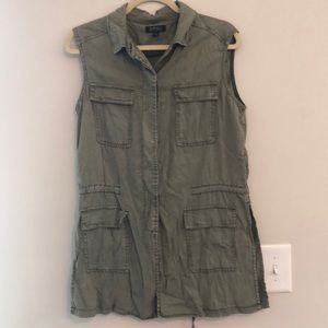 Green button up vest with pockets